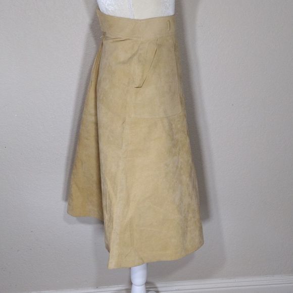 Ciao Sport Ltd Hannah Suede Belt Loop Vintage Skirt - Picture 3 of 16